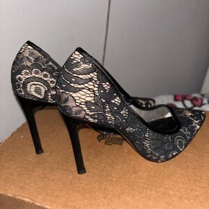 Express lace pumps/heels